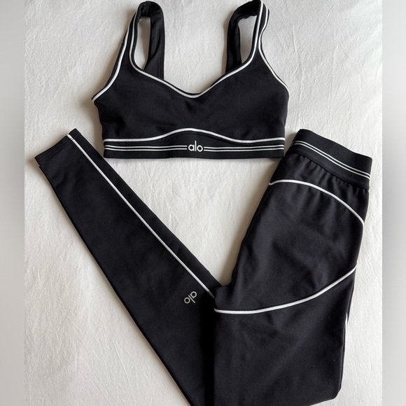 ALO Yoga Black and White Sports Bra and Leggings